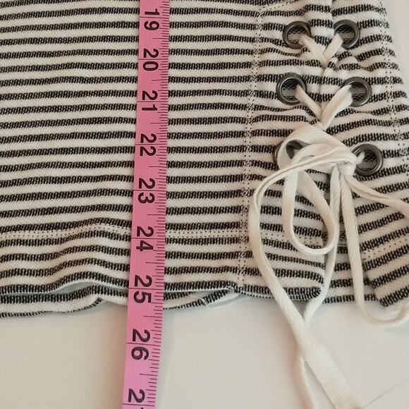 Max Studio Weekend Nautical Top Women's Size S Black White Striped Long Sleeve - Picture 6 of 12